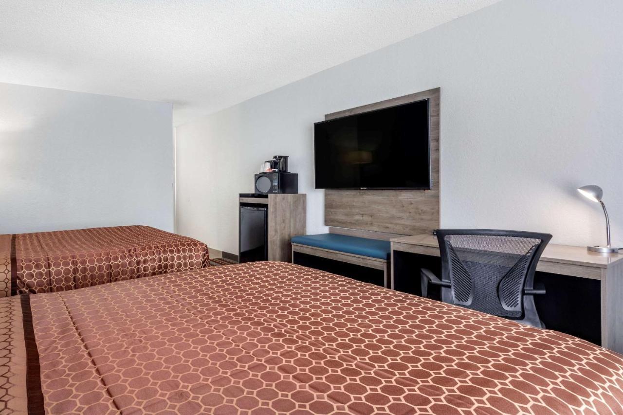 Quality Inn & Suites Sulphur Springs Exterior foto